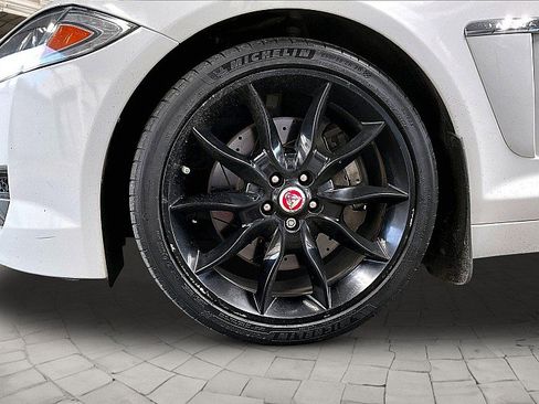 Used 2015 Jaguar XF Portfolio RWD image 7