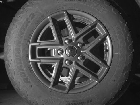 Used 2025 Jeep Wrangler Unlimited Sport AWD/4WD image 15