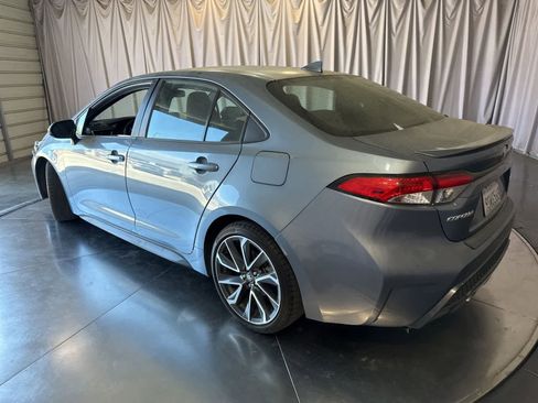 Used 2020 Toyota Corolla SE w/ Carpet Mat Package (TMS) FWD image 6