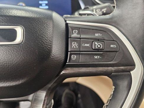 Used 2021 Jeep Grand Cherokee L Limited RWD image 18