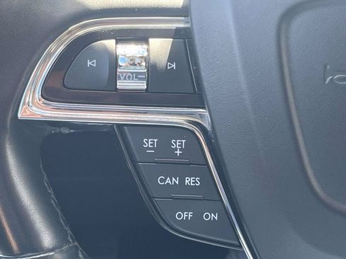 Used 2021 Lincoln Nautilus AWD w/ Equipment Group 101A image 32