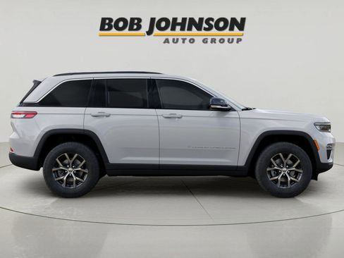 New 2025 Jeep Grand Cherokee Limited image 21