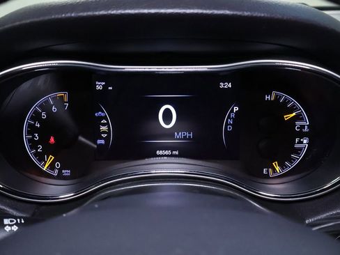 Used 2020 Jeep Grand Cherokee Limited image 23