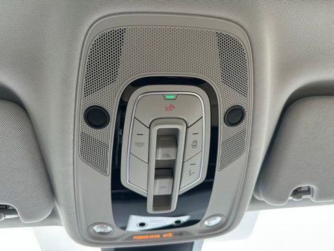 Used 2023 Audi Q7 3.0T Prestige image 22