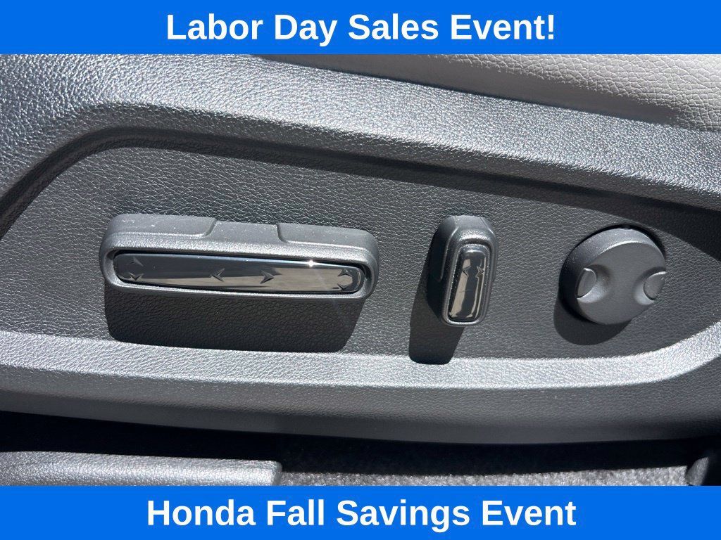 Used 2025 Honda Pilot EX-L image 23