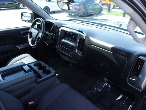 Used 2018 Chevrolet Silverado 1500 LT AWD/4WD image 29