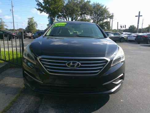 Used 2017 Hyundai Sonata SE w/ Cargo Package FWD image 3