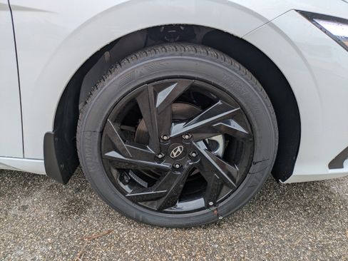 New 2026 Hyundai Elantra Sport FWD image 12