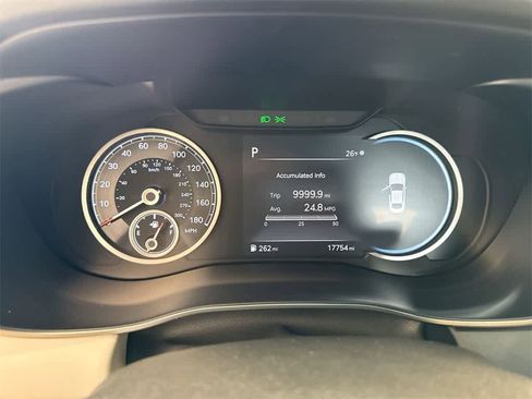 Used 2023 Genesis G70 3.3T w/ Sport Prestige Package image 33