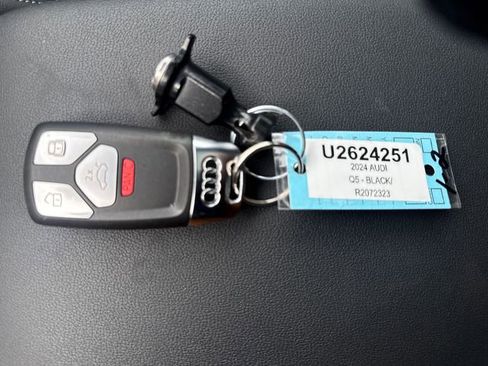 Used 2024 Audi Q5 2.0T Premium Plus w/ Premium Plus Package image 30