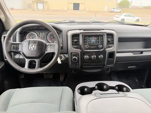 Used 2018 RAM 1500 Express w/ Express Value Package AWD/4WD image 30