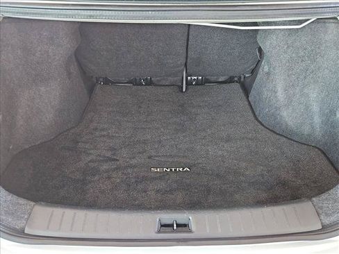 Used 2019 Nissan Sentra SV w/ Electronics Package FWD image 6
