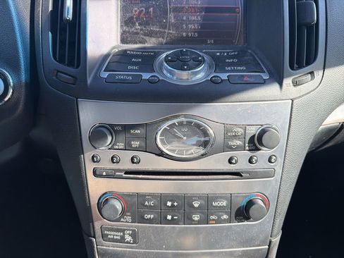 Used 2013 INFINITI G37 x w/ Premium Pkg image 18