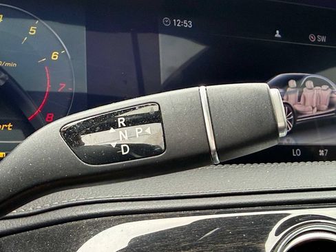 Used 2019 Mercedes-Benz S 560 4MATIC Sedan image 37