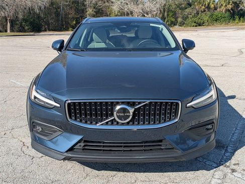 New 2026 Volvo V60 B5 Cross Country Plus w/ Protection Package Premier image 9