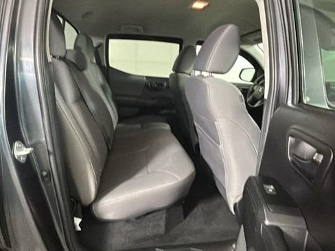Used 2023 Toyota Tacoma SR AWD/4WD image 29