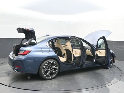 Certified 2025 BMW 330i Sedan w/ Premium Package image 48