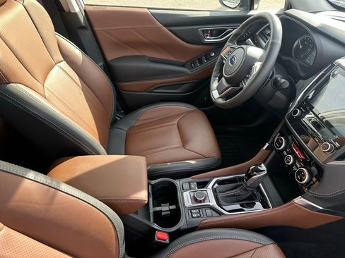 Used 2023 Subaru Forester Touring w/ Popular Package #3 image 20