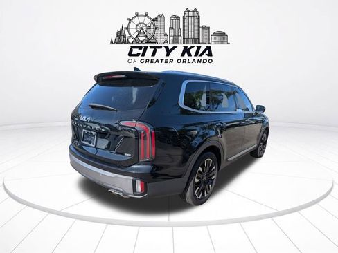 Certified 2025 Kia Telluride SX Prestige AWD/4WD image 6