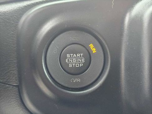 Used 2023 Jeep Wrangler Unlimited Sport image 35