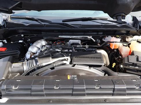 Used 2024 GMC Sierra 2500 AT4X AWD/4WD image 10