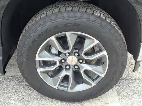 New 2026 Chevrolet Silverado 1500 LT w/ All Star Edition Plus AWD/4WD image 11