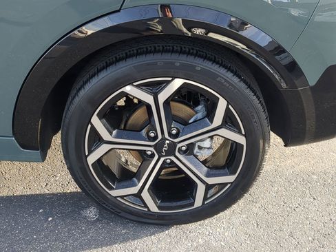 Certified 2023 Kia Niro EX Touring image 12