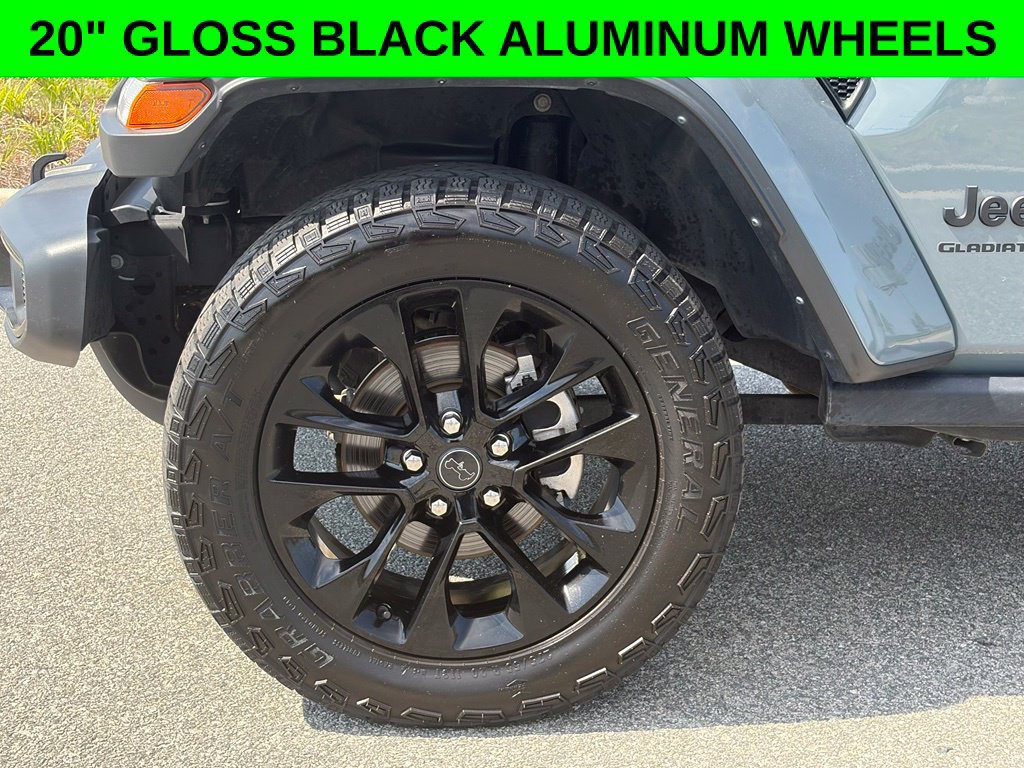 Certified 2024 Jeep Gladiator Sport AWD/4WD image 2