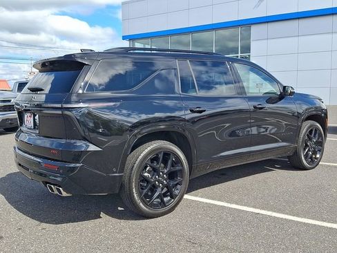Used 2025 Chevrolet Traverse RS AWD/4WD image 6