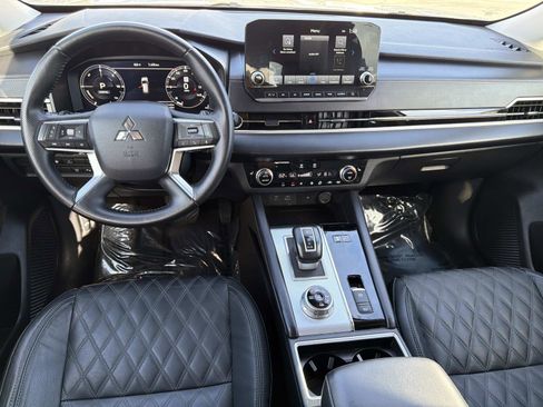 Used 2023 Mitsubishi Outlander SEL 40th Anniversary image 6