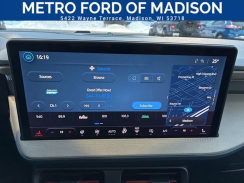 Used 2025 Ford Maverick Lariat w/ 4K Tow Package image 25