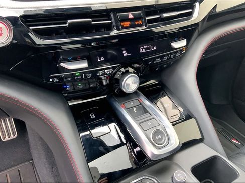 Used 2022 Acura MDX A-Spec image 34