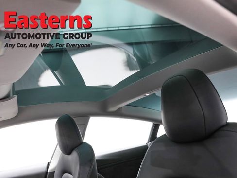 Used 2023 Tesla Model 3 Standard Range image 31