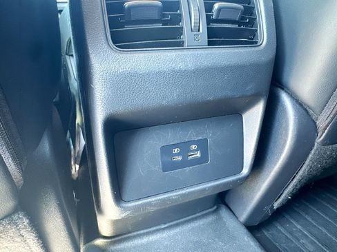 Used 2021 Nissan Rogue SV w/ Premium Package image 29