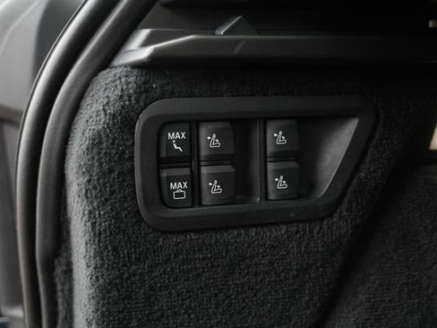 Used 2020 BMW X7 xDrive40i w/ Premium Package image 19