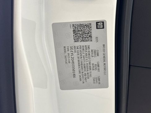 New 2025 Chevrolet Corvette E-Ray image 21