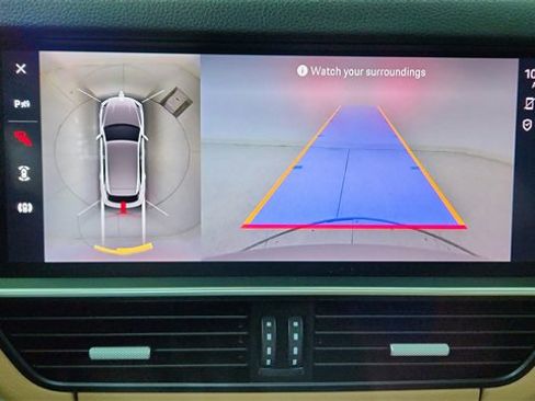 Used 2022 Porsche Cayenne image 44