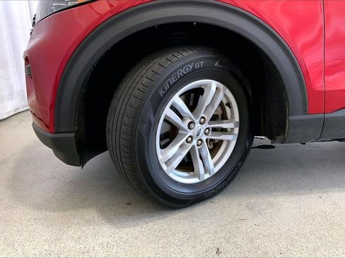 Used 2023 Ford Explorer XLT RWD image 20