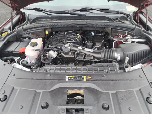 Certified 2024 Jeep Grand Cherokee Limited AWD/4WD image 30