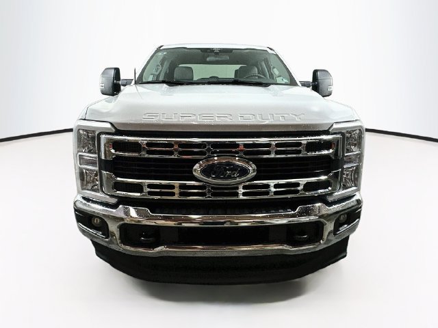 Used 2025 Ford F250 XLT w/ Snow Plow Prep Package AWD/4WD image 2