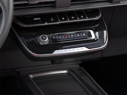 New 2025 Lincoln Corsair Grand Touring w/ Equipment Group 301A AWD/4WD image 15