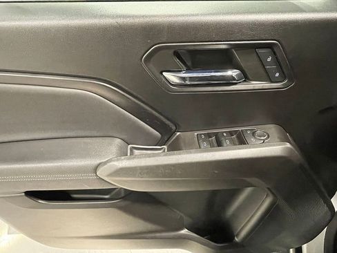 Used 2023 Chevrolet Colorado LT w/ LT Convenience Package II image 22