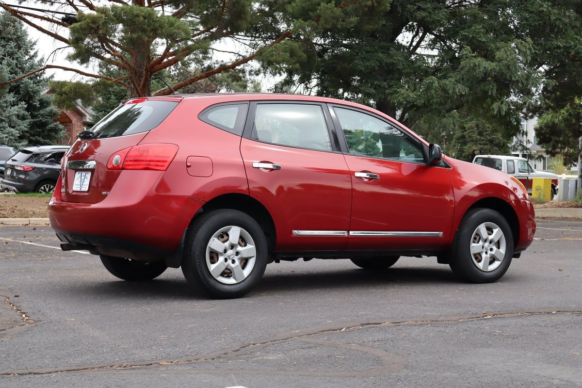 Used 2015 Nissan Rogue S AWD/4WD image 5