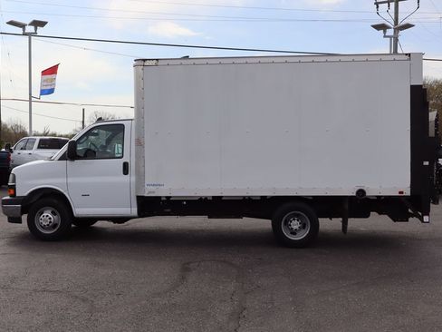Used 2022 Chevrolet Express 3500 w/ Power Convenience Package RWD image 23