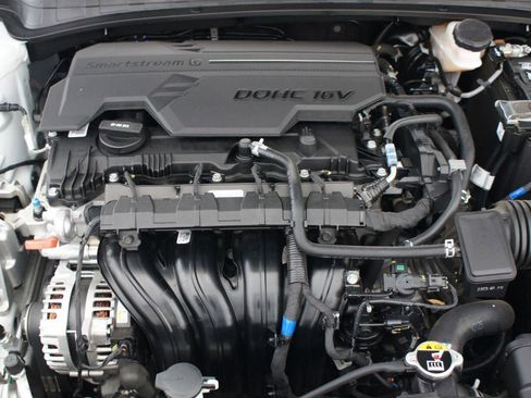 Used 2023 Hyundai Elantra SEL w/ Cargo Package image 25