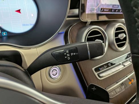 Used 2021 Mercedes-Benz GLC 300 4MATIC image 20