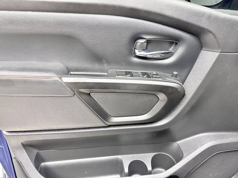Used 2021 Nissan Titan PRO-4X w/ Off Road Protection Package AWD/4WD image 15