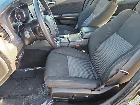 Used 2023 Dodge Charger SXT image 31