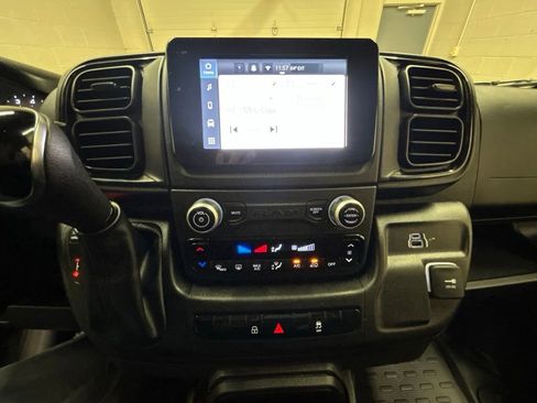 Used 2025 RAM ProMaster 2500 w/ Convenience Group FWD image 21