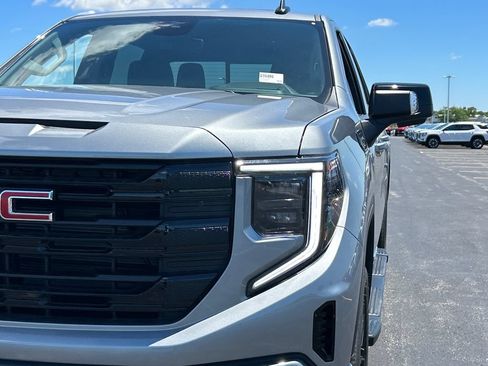 New 2026 GMC Sierra 1500 Elevation AWD/4WD image 11